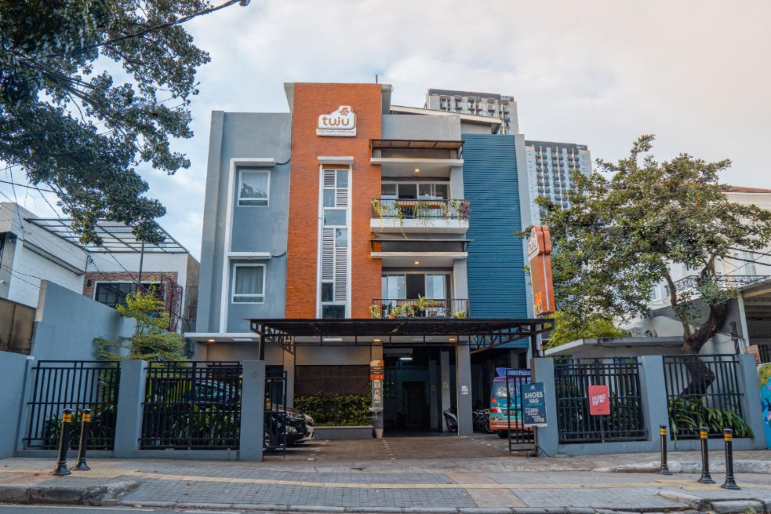 Tuju Wk Homes Syariah Jakarta Exterior photo